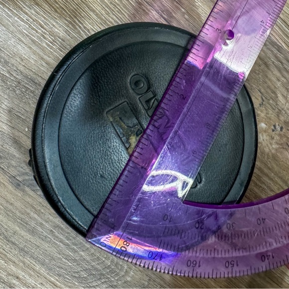 Vintage Olympus OM System Hard Sided Camera Lens Storage Case Zuiko 35mm f/2.8 - Picture 9 of 10